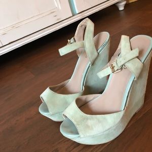 Mint green wedges
